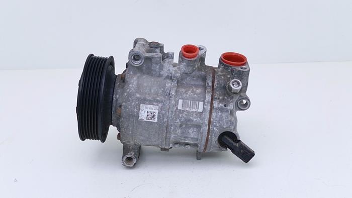 Usagé Pompe clim Audi Q5 (8RB) 2.0 TFSI 16V Quattro Prix € 85,00 Règlement à la marge proposé par Automaterialen Ronald Morien B.V.