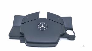 Begagnade Motorkåpa Mercedes CLS (C219) 500 5.0 V8 24V Pris € 55,00 Marginaltabell erbjuds av Automaterialen Ronald Morien B.V.