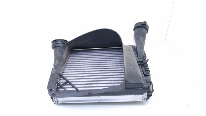 Used Intercooler Volkswagen Touareg (7PA/PH) 4.2 TDI V8 DPF 32V Price € 135,00 Margin scheme offered by Automaterialen Ronald Morien B.V.