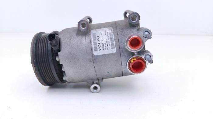 Usagé Pompe clim Volvo V60 I (FW/GW) 1.6 T3 16V Prix € 181,50 Prix TTC proposé par Automaterialen Ronald Morien B.V.