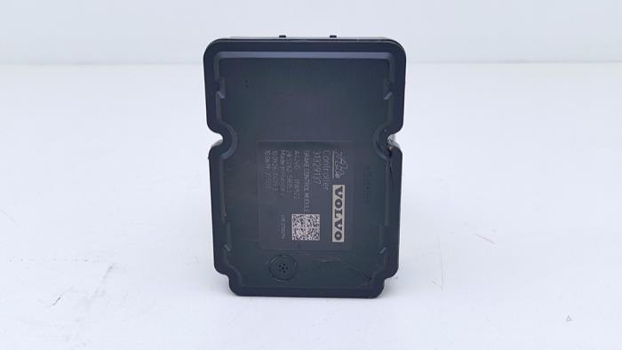 Gebrauchte ABS Pumpe Volvo V60 I (FW/GW) 1.6 T3 16V Preis € 78,65 Mit Mehrwertsteuer angeboten von Automaterialen Ronald Morien B.V.