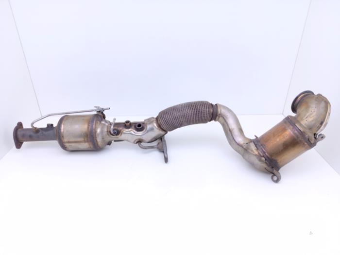 Used Particulate filter Volkswagen Golf VIII (CD1) 1.4 GTE 16V Price € 650,00 Margin scheme offered by Automaterialen Ronald Morien B.V.