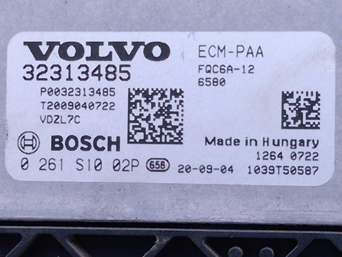 Engine management computer from a Volvo XC40 (XZ) Recharge Twin 78 kWh 2020