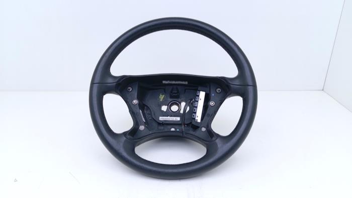 Używane Kierownica Mercedes CLS (C219) 500 5.0 V8 24V Cena € 95,00 Procedura marży oferowane przez Automaterialen Ronald Morien B.V.