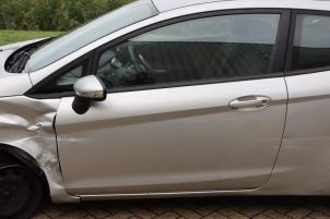 Begagnade Dörr, 2-dörrars, vänster Ford Fiesta 6 (JA8) 1.25 16V Pris € 95,00 Marginaltabell erbjuds av Automaterialen Ronald Morien B.V.