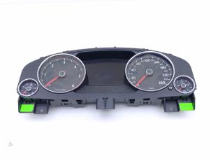 Used Instrument panel Volkswagen Touareg (7PA/PH) 4.2 TDI V8 DPF 32V Price € 595,00 Margin scheme offered by Automaterialen Ronald Morien B.V.