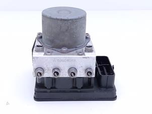Usagé Pompe ABS Seat Mii 1.0 12V Prix € 48,99 Prix TTC proposé par Automaterialen Ronald Morien B.V.