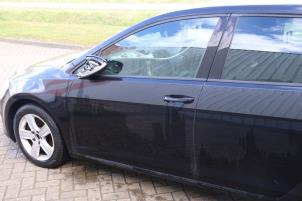 Używane Drzwi lewe przednie wersja 4-drzwiowa Volkswagen Golf VII (AUA) 1.6 TDI 16V Cena € 603,79 Z VAT oferowane przez Automaterialen Ronald Morien B.V.