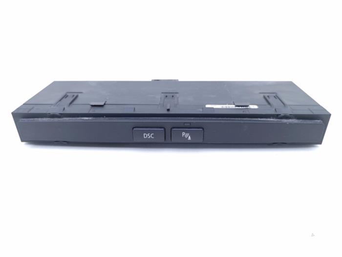 Używane Przelacznik BMW 5 serie (E60) 525i 24V Cena € 29,00 Procedura marży oferowane przez Automaterialen Ronald Morien B.V.