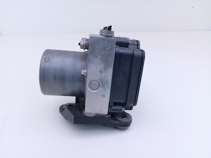 Gebrauchte ABS Pumpe Audi A1 Sportback (GBA) 1.0 25 TFSI 12V Preis € 39,00 Mit Mehrwertsteuer angeboten von Automaterialen Ronald Morien B.V.