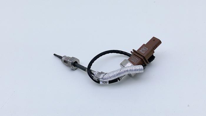 Neuf Sensor température d’échappement Volkswagen Transporter T6 2.0 TDI 204 Prix € 75,00 Prix TTC proposé par Automaterialen Ronald Morien B.V.