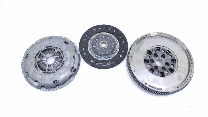 Neuf Kit embrayage (complet) Volkswagen Transporter T6 2.0 TDI 150 4Motion Prix € 598,95 Prix TTC proposé par Automaterialen Ronald Morien B.V.