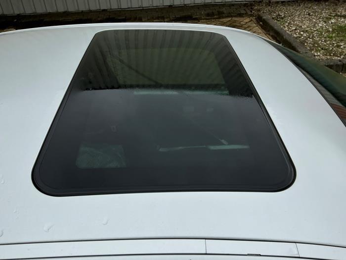 Używane Szyberdach BMW M3 (E46/2) 3.2 24V Cena € 295,00 Procedura marży oferowane przez Automaterialen Ronald Morien B.V.