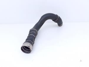 Intercooler Rohr van een BMW 2 serie Active Tourer (F45) 220i 2.0 TwinPower Turbo 16V 2015