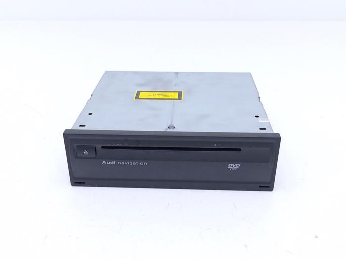 Usagé Module navigation Audi A8 (D3) 6.0 W12 48V Quattro Prix € 65,00 Règlement à la marge proposé par Automaterialen Ronald Morien B.V.