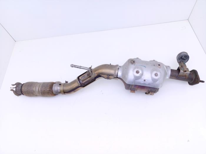 Usagé Catalyseur Nissan Qashqai (J12) 1.3 DIG-T 150 16V Prix € 295,00 Prix TTC proposé par Automaterialen Ronald Morien B.V.