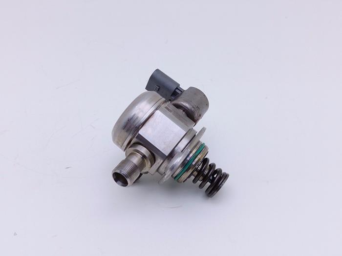 Gebrauchte Kraftstoffpumpe Mechanisch Mercedes C AMG (C205) 4.0 C-63 AMG V8 Biturbo Preis € 149,00 Margenregelung angeboten von Automaterialen Ronald Morien B.V.