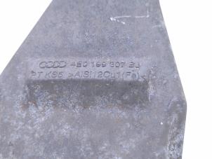 Engine mount from a Audi A8 (D3) 6.0 W12 48V Quattro 2004