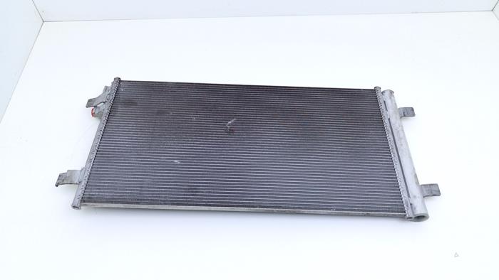Begagnade AC-radiator Volkswagen Polo VI (AW1) 1.0 MPI 12V Pris € 75,00 Marginaltabell erbjuds av Automaterialen Ronald Morien B.V.