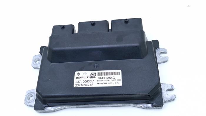 Used Automatic gearbox computer Renault Captur II (RJB) 1.6 E-Tech 145 Price € 375,00 Inclusive VAT offered by Automaterialen Ronald Morien B.V.