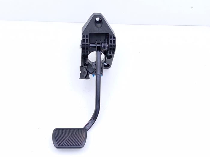 Używane Pedal hamulca XPENG G6 Long Range 88 kW Cena € 49,00 Procedura marży oferowane przez Automaterialen Ronald Morien B.V.