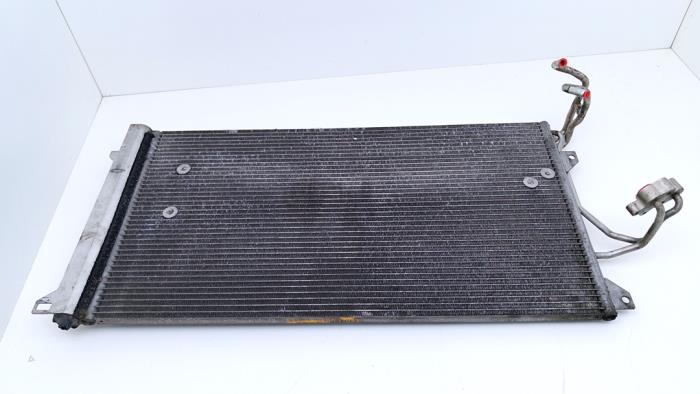Usagé Radiateur clim Porsche Cayenne (9PA) 3.2 V6 24V Prix € 95,00 Règlement à la marge proposé par Automaterialen Ronald Morien B.V.