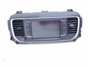 Begagnade Innerdisplay Peugeot Expert (V1/VA/VB/VE/VF/VT/VY) 2.0 Blue HDi 145 16V Pris € 275,00 Inklusive moms erbjuds av Automaterialen Ronald Morien B.V.