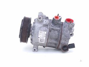 Usados Bomba de aire acondicionado Volkswagen Polo VI (AW1) 2.0 GTI Turbo 16V Precio € 75,00 IVA incluido ofrecido por Automaterialen Ronald Morien B.V.