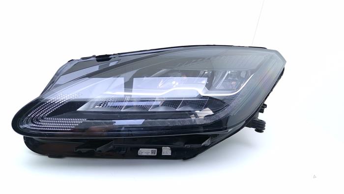 Używane Reflektor lewy Jaguar E-Pace 2.0 D 165 MHEV 16V AWD Cena € 1.203,95 Z VAT oferowane przez Automaterialen Ronald Morien B.V.