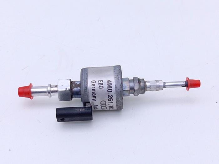 Webasto auxiliary heater fuel pipe