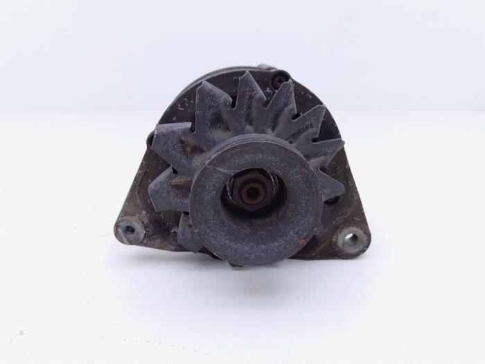Begagnade Dynamo Volkswagen Corrado 1.8 16V Pris € 49,00 Marginaltabell erbjuds av Automaterialen Ronald Morien B.V.
