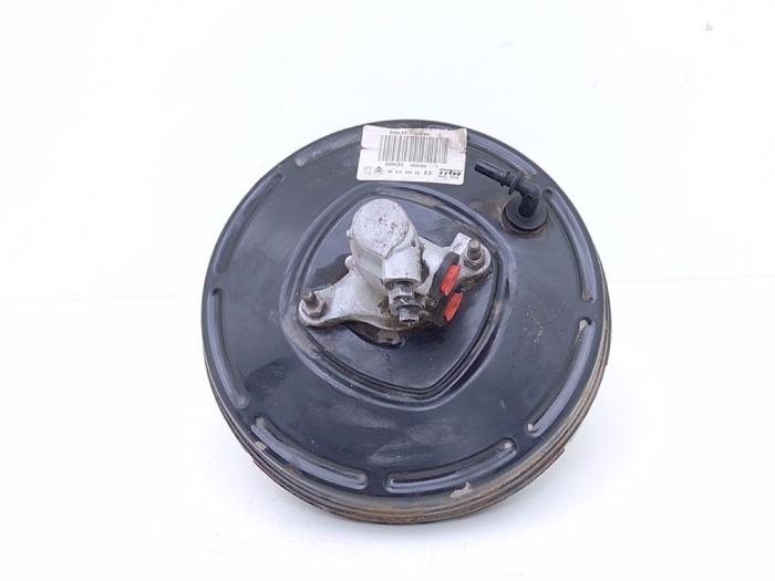 Usagé Servo frein Citroen Berlingo 1.6 VTi 95 16V Prix € 45,00 Règlement à la marge proposé par Automaterialen Ronald Morien B.V.