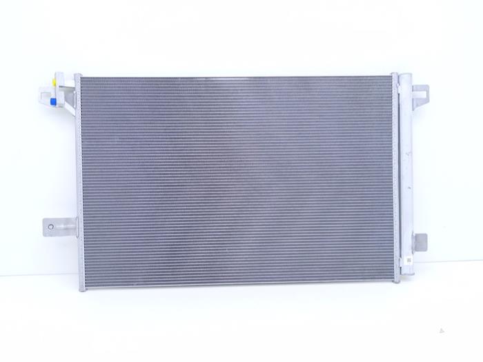 Usagé Condenseur de climatisation Volkswagen Transporter T6 2.0 TDI 150 4Motion Prix € 124,99 Prix TTC proposé par Automaterialen Ronald Morien B.V.