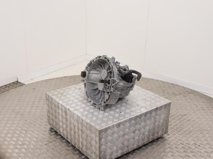 Generalüberholte Getriebe Mercedes Sprinter 3t (910.6) 214 CDI 2.1 D FWD Preis € 2.655,95 Mit Mehrwertsteuer angeboten von Automaterialen Ronald Morien B.V.