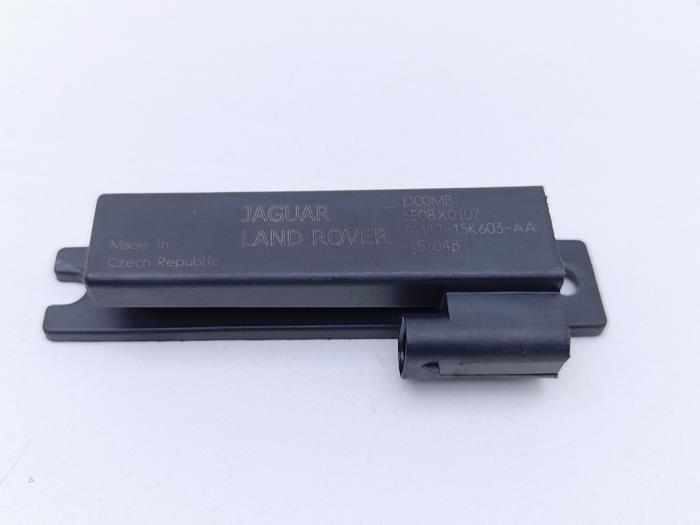Używane Antena Landrover Range Rover Evoque (LVJ/LVS) 2.2 SD4 16V Cena € 15,00 Procedura marży oferowane przez Automaterialen Ronald Morien B.V.