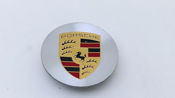 Używane Kolpak Porsche Cayenne III (9YA) 3.0 V6 Turbo 24V E-Hybrid Cena € 59,29 Z VAT oferowane przez Automaterialen Ronald Morien B.V.
