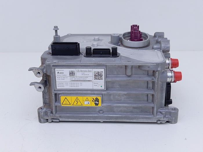 Używane DC/CD konwertor Mercedes EQE (V295) 300 89/90 kWh Cena € 659,45 Z VAT oferowane przez Automaterialen Ronald Morien B.V.