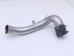 Intercooler Rohr van een Mercedes-AMG A-Klasse AMG (177.0) 2.0 A-35 AMG Turbo 16V 4Matic 2019