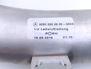 Intercooler Rohr van een Mercedes-AMG A-Klasse AMG (177.0) 2.0 A-35 AMG Turbo 16V 4Matic 2019