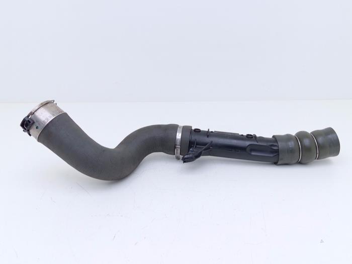Usagé Tube intercooler Renault Captur I (2R) 1.5 Energy dCi 90 FAP Prix € 55,00 Règlement à la marge proposé par Automaterialen Ronald Morien B.V.