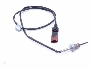 Temperatursensor Motor van een Volkswagen Golf VII Variant (AUVV) 2.0 TDI 150 16V 2013
