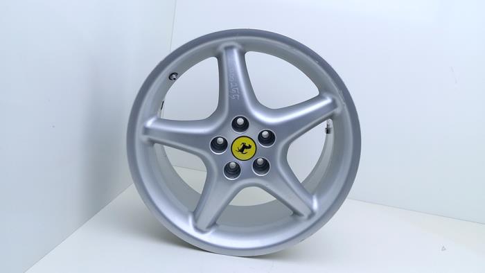 Używane Obrecz Ferrari Maranello 550 48V Cena € 449,00 Procedura marży oferowane przez Automaterialen Ronald Morien B.V.