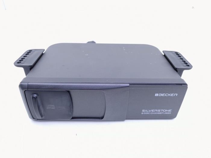 Gebrauchte CD Wechsler Ferrari Maranello 550 48V Preis € 195,00 Margenregelung angeboten von Automaterialen Ronald Morien B.V.