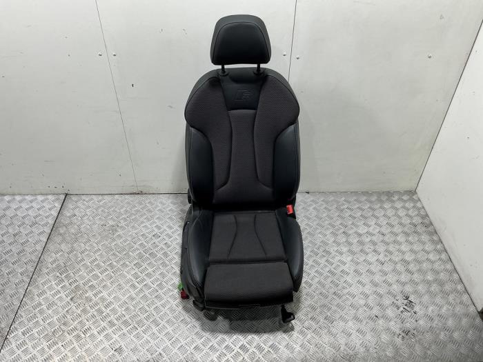 Gebrauchte Sitz rechts Audi A3 Sportback (8VA/8VF) 1.4 TFSI 16V 40 e-tron Preis € 356,95 Mit Mehrwertsteuer angeboten von Automaterialen Ronald Morien B.V.