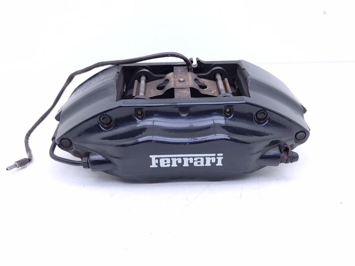 Gebrauchte Bremszange rechts vorne Ferrari Maranello 550 48V Preis € 495,00 Margenregelung angeboten von Automaterialen Ronald Morien B.V.