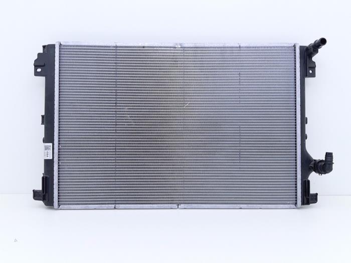 Usagé Radiateur Hyundai Ioniq 5 (NE) 77/84 kWh RWD Prix € 272,25 Prix TTC proposé par Automaterialen Ronald Morien B.V.