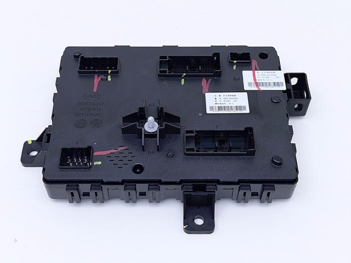 Używane Sterownik Body Control BYD Seal Design RWD 82.5 kWh Cena € 302,50 Z VAT oferowane przez Automaterialen Ronald Morien B.V.