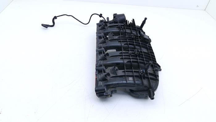 Begagnade Insugsrör Volkswagen Passat (3G2) Pris € 149,00 Marginaltabell erbjuds av Automaterialen Ronald Morien B.V.