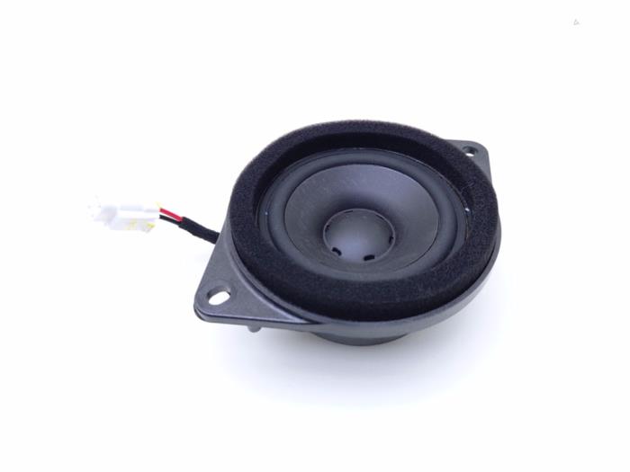 Używane Glosnik BYD Seal Design RWD 82.5 kWh Cena € 75,00 Z VAT oferowane przez Automaterialen Ronald Morien B.V.