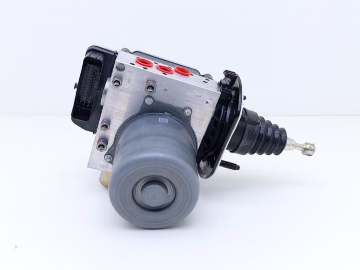 Używane Pompa ABS BYD Seal Design RWD 82.5 kWh Cena € 840,95 Z VAT oferowane przez Automaterialen Ronald Morien B.V.